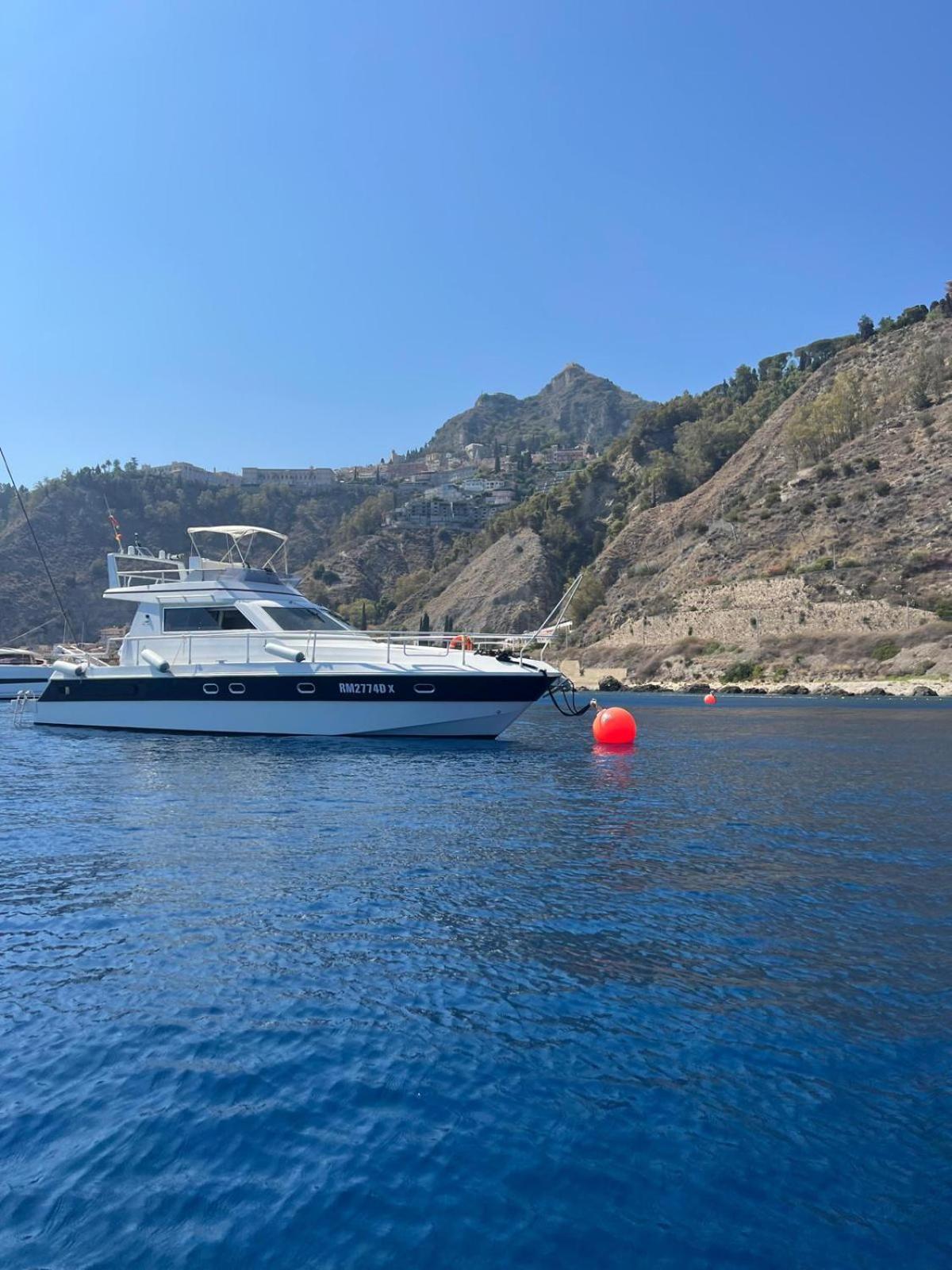 She'S Mine Yacht Otel Katanya Dış mekan fotoğraf